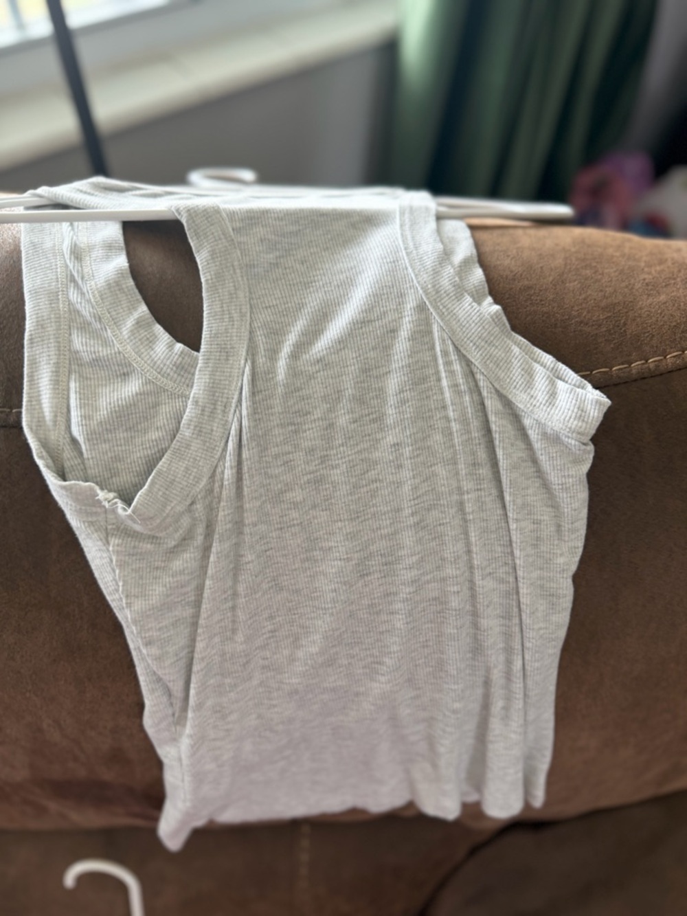 chic Light Gray Ribbed Tank Top - Picture 3 of 3